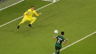 ¿La atajada del Mundial? Wojciech Szczesny se lució con tapada tras pararle un penal a Arabia Saudita