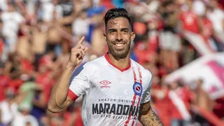Argentinos Juniors goleó a Newell’s con el paraguayo Gabriel Avalos como figura