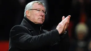 Alex Ferguson saludó a Alexis Sánchez en la ciudad deportiva de Manchester United