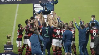 El desatado festejo de Flamengo tras ganar a Fluminense en la final del Campeonato Carioca