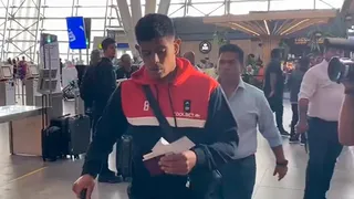 “Siempre andan buscando la polémica”: Esteban Pavez se mostró molesto en el aeropuerto