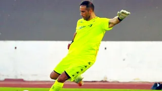 Claudio Bravo apareció en la nómina para el estreno de Betis en la Liga