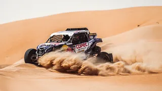 Francisco “Chaleco” logró el segundo lugar en la etapa inaugural del Abu Dhabi Desert Challenge