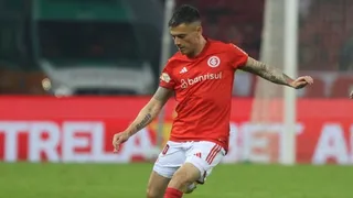 Charles Aránguiz se lució con una asistencia en Internacional por el Campeonato Gaúcho