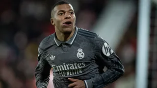 Real Madrid golea en la Liga Española y recorta distancia con el líder