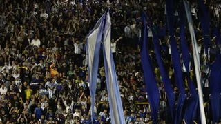 Hinchas de Argentina se acordaron de Chile en La Bombonera