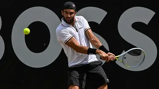 Matteo Berrettini se coronó campeón en Stuttgart tras vencer en exigido duelo a Andy Murray