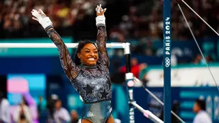 Simone Biles “enamoró” a París en su regreso a los Juegos Olímpicos