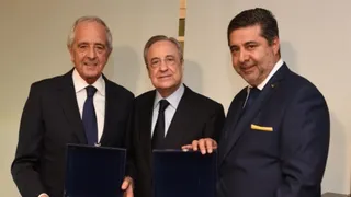 ¿Reconciliación? El inesperado abrazo de los presidentes de River y Boca