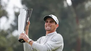 Tiger Woods entregó el título a Joaquín Niemann tras superar a los mejores del mundo en The Genesis Invitational