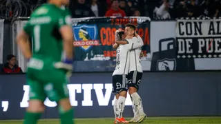 Colo Colo venció a Palestino y quedó a cinco puntos de la cima en el Campeonato Nacional