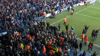 Graves incidentes interrumpieron el clásico entre West Bromwich y Wolves en la FA Cup