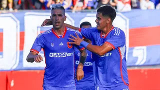 Universidad de Chile aplastó a Unión Española en el arranque de la era de Gustavo Alvarez