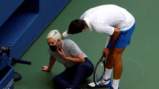 Djokovic pidió a sus fans que apoyen a la jueza de línea que recibió el pelotazo: “Ella no hizo nada malo”