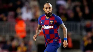 DT de Barcelona sobre Arturo Vidal: Tiende a desordenarse y necesitamos equilibrio