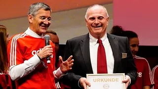 Expresidente de Bayern Munich calificó a Infantino de “catástrofe” y criticó a la Federación Alemana