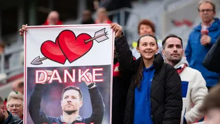 Bayer Leverkusen debió extremar recursos para extender su invicto en la Bundesliga