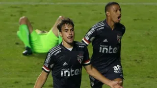 Sao Paulo alcanzó el podio del Brasileirao tras ajustada victoria sobre Goiás
