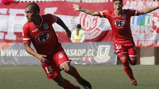 Brian Fernández lideró goleada de Unión La Calera sobre Universidad de Chile