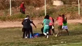 Partido de la Copa Perú derivó en brutal pelea