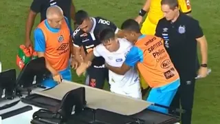 Yeferson Soteldo se ganó numerosas bromas por su estatura tras ser atendido en camilla