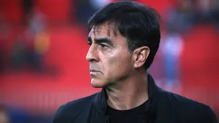 Gustavo Quinteros: No hemos pensado en Isla porque está en un rival directo