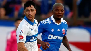 Las increíbles ocasiones erradas por Zampedri y Junior en el electrizante final del clásico