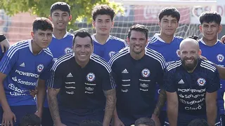 Esteban Paredes y Mark González comandaron una “Masterclass” para la Roja Sub 15