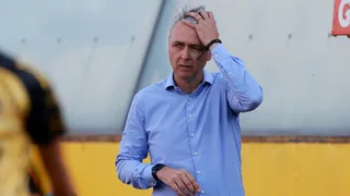 ¡Se quiere ir! Revelan que Tiago Nunes renunció a la banca de Universidad Católica