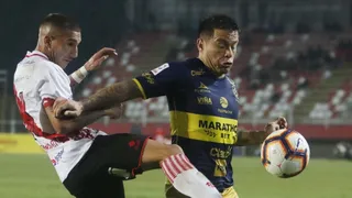 Curicó salvó un empate contra Everton y ambos quedaron estancados en la medianía de la tabla