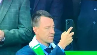 John Terry generó polémica al apoyar a Celtic en clásico ante Rangers en Escocia