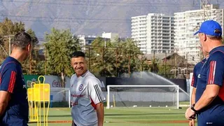 Alexis compartió postales de sus prácticas con la Roja antes del partido con Paraguay