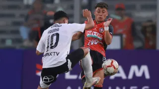 Lo echaron de Colo Colo y su club desapareció: Busca su revancha en Primera