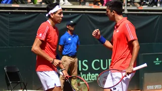 Tabilo y Barrios lograron triunfazo en el dobles e inclinaron la serie para Chile ante Kazajistán
