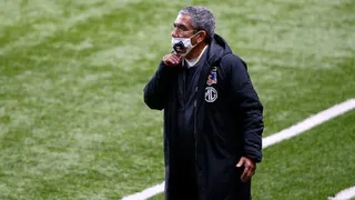 Gualberto Jara desmintió que le hicieran la “cama” en Colo Colo y acusó falta de respaldo de la dirigencia