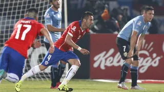 Mauricio Isla marcó un golazo para Chile ante Uruguay en cuartos de final