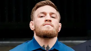 Conor McGregor fue arrestado por destrozar y robar el celular de un fanático