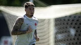 Alan Saldivia ya es de Vasco: la oficialización que cierra su ciclo en Colo Colo