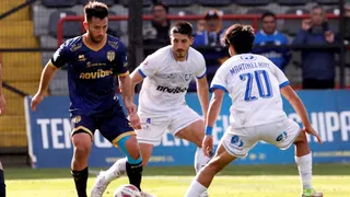 Huachipato quedó como líder exclusivo tras igualar ante Magallanes en su postergado partido