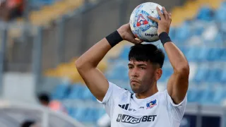 Colo Colo acelera decisión por Diego Ulloa: termina contrato en 2026 y su nivel obliga a definir