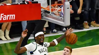 Milwaukee Bucks venció a Atlanta Hawks y quedó a un triunfo de la final de la NBA