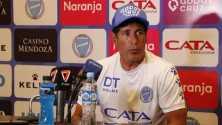 Rival de Universidad de Concepción en la Copa Libertadores se quedó sin técnico