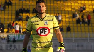 Portero Gabriel Arias será nominado a la selección chilena para la gira a Europa