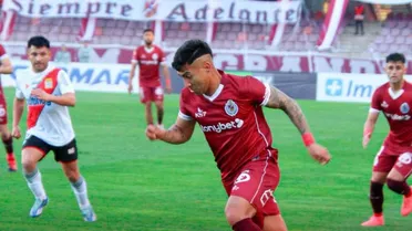 Deportes La Serena venció a Curicó Unido y sigue escapándose en la cima de la Primera B