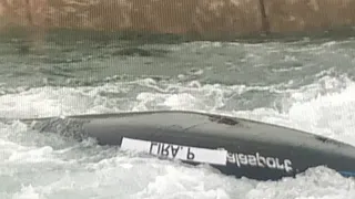 Chilena Pilar Lira sufrió peligrosa caída en el Mundial de canotaje slalom