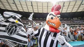 Mascota de Atlético Mineiro fue sancionada por perseguir a jugadores de Cruzeiro en celebración de un gol