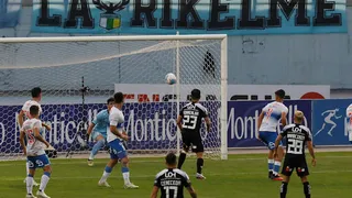 Marcelo Larrondo clavó un zurdazo que estiró la ventaja para O’Higgins sobre la UC