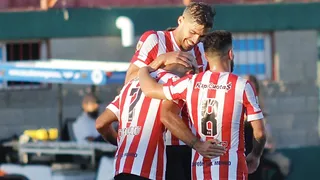 Estudiantes de La Plata goleó a Arsenal en la Copa de la Liga Profesional de Argentina
