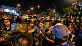 En Perú se pospuso inicio de la liga de fútbol y cancelaron eventos deportivos por protestas