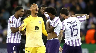 Toulouse de Suazo puso fin al invicto de Liverpool en Europa League con triunfazo en Francia